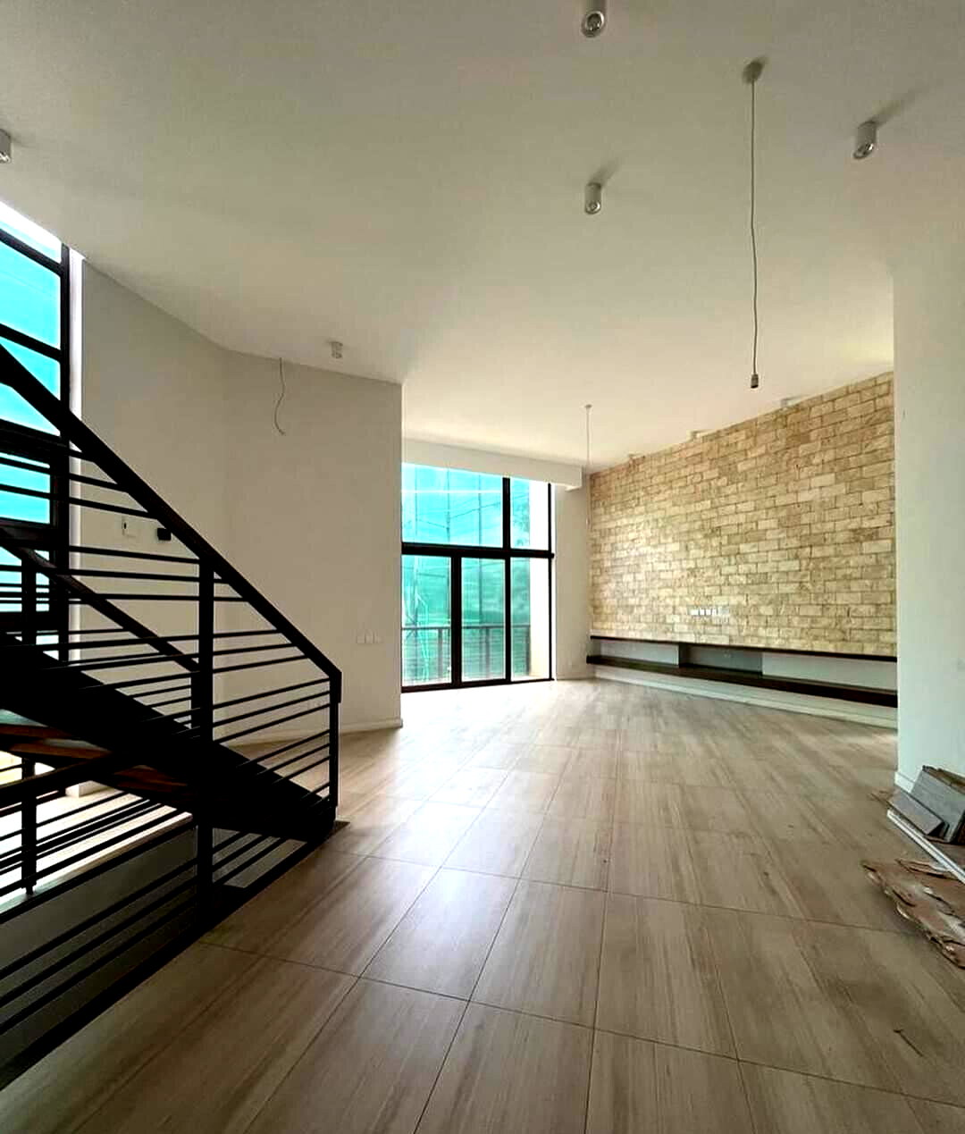 4-Ensuite Townhouse with Rooftop Terrace & Generator - Lavington