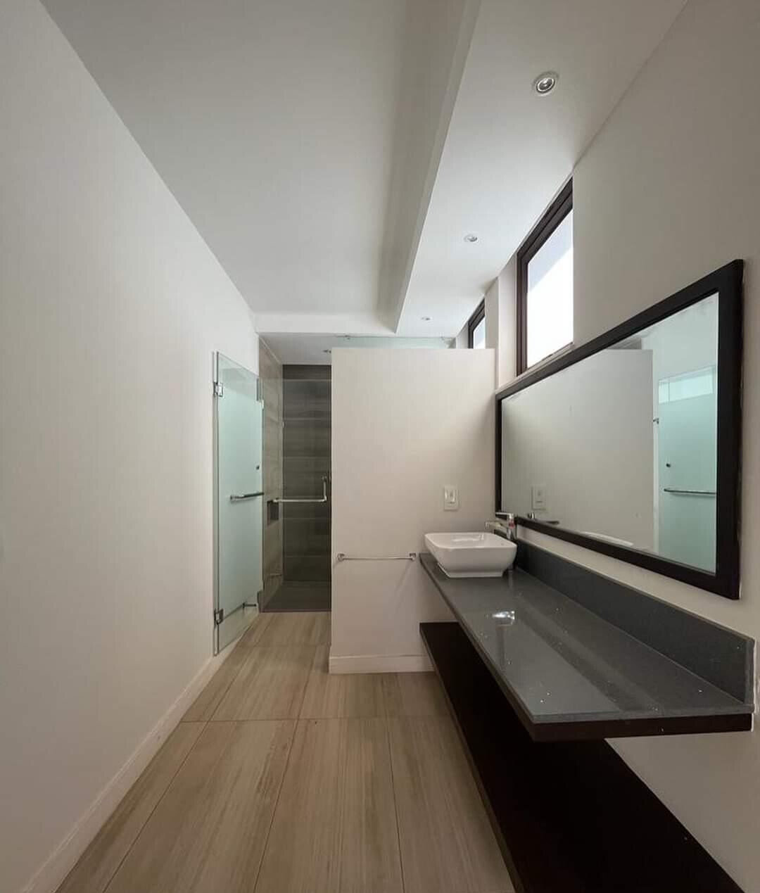 4-Ensuite Townhouse with Rooftop Terrace & Generator - Lavington