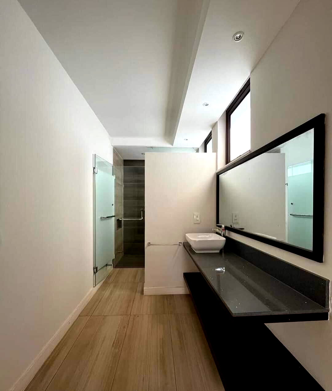 4-Ensuite Townhouse with Rooftop Terrace & Generator - Lavington