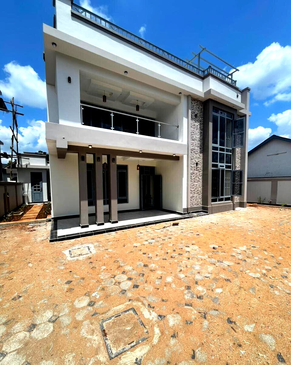 5BR All-Ensuite Townhouse with SQ - Mugutha, Ruiru