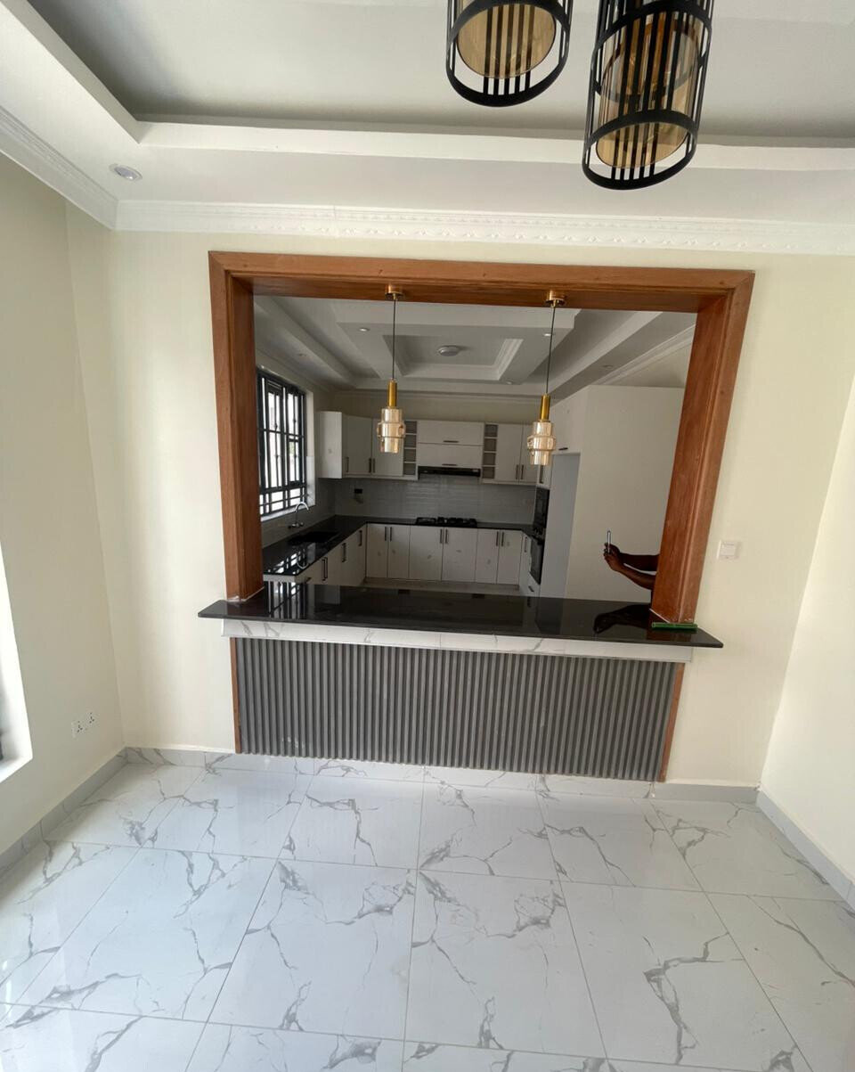5BR All-Ensuite Townhouse with SQ - Mugutha, Ruiru