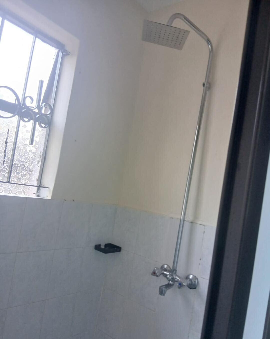 Half Acre 5BR Haven at KSh 300K