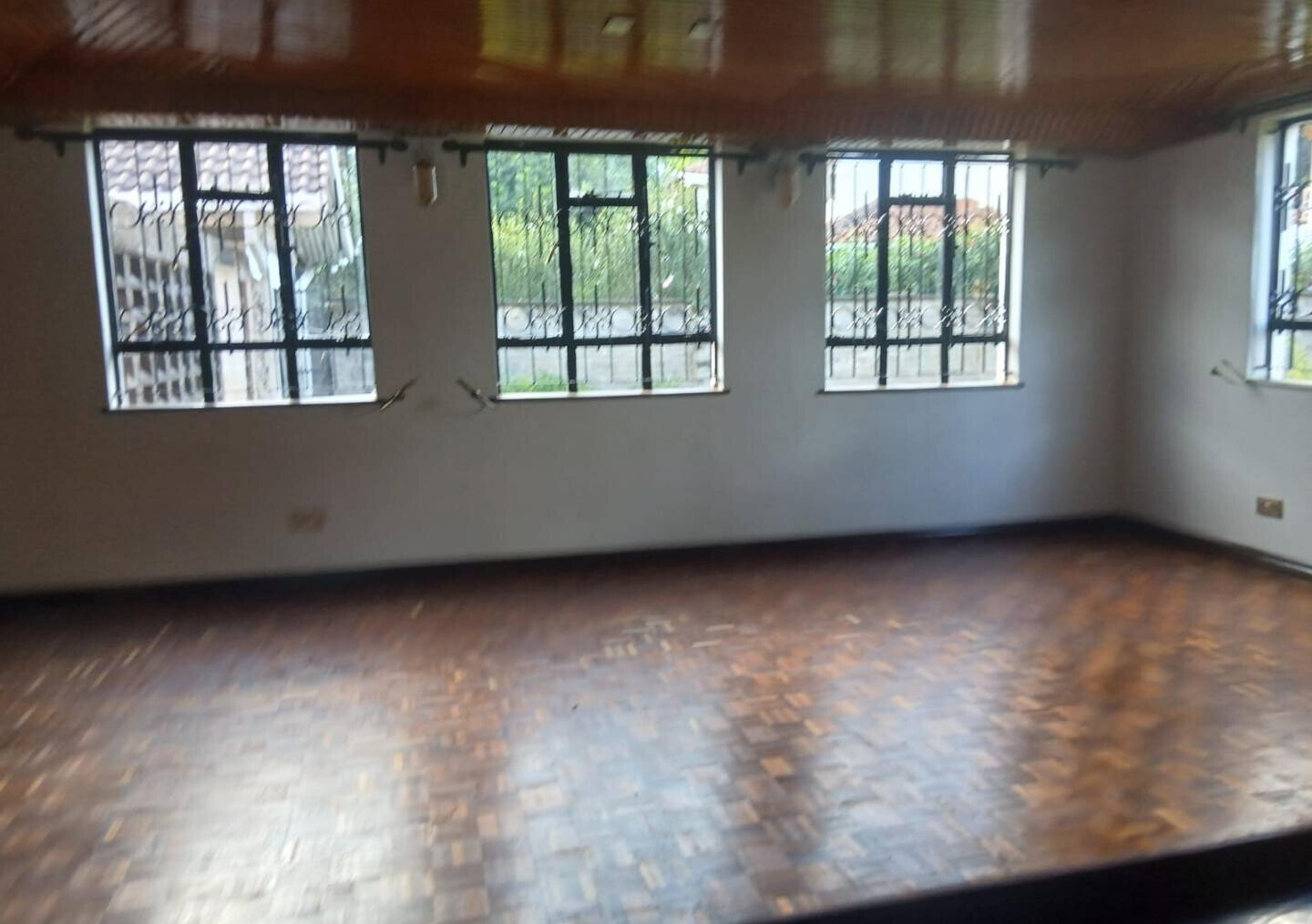 Half Acre 5BR Haven at KSh 300K