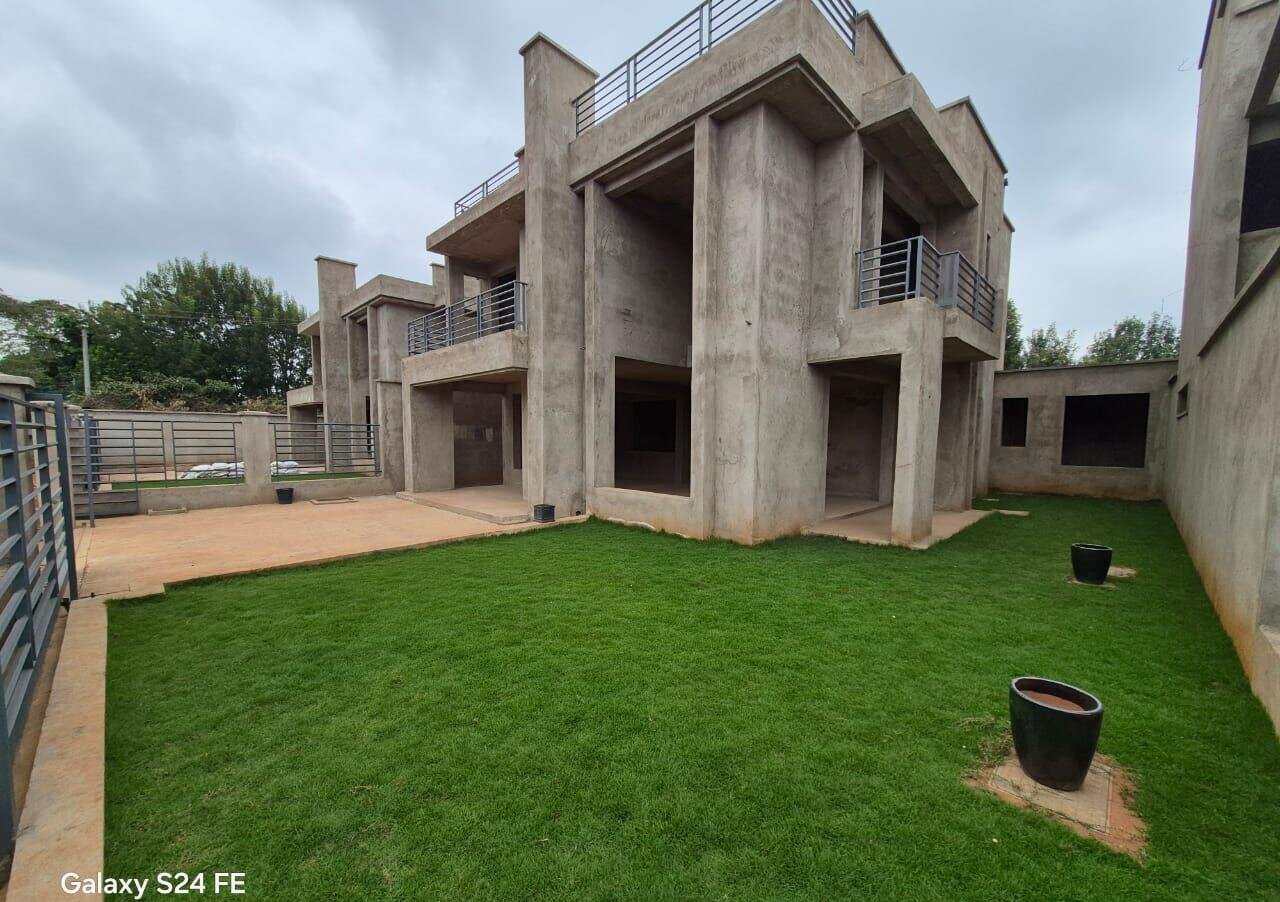 7-Unit Exclusive Gated Community Townhouse - Kikuyu