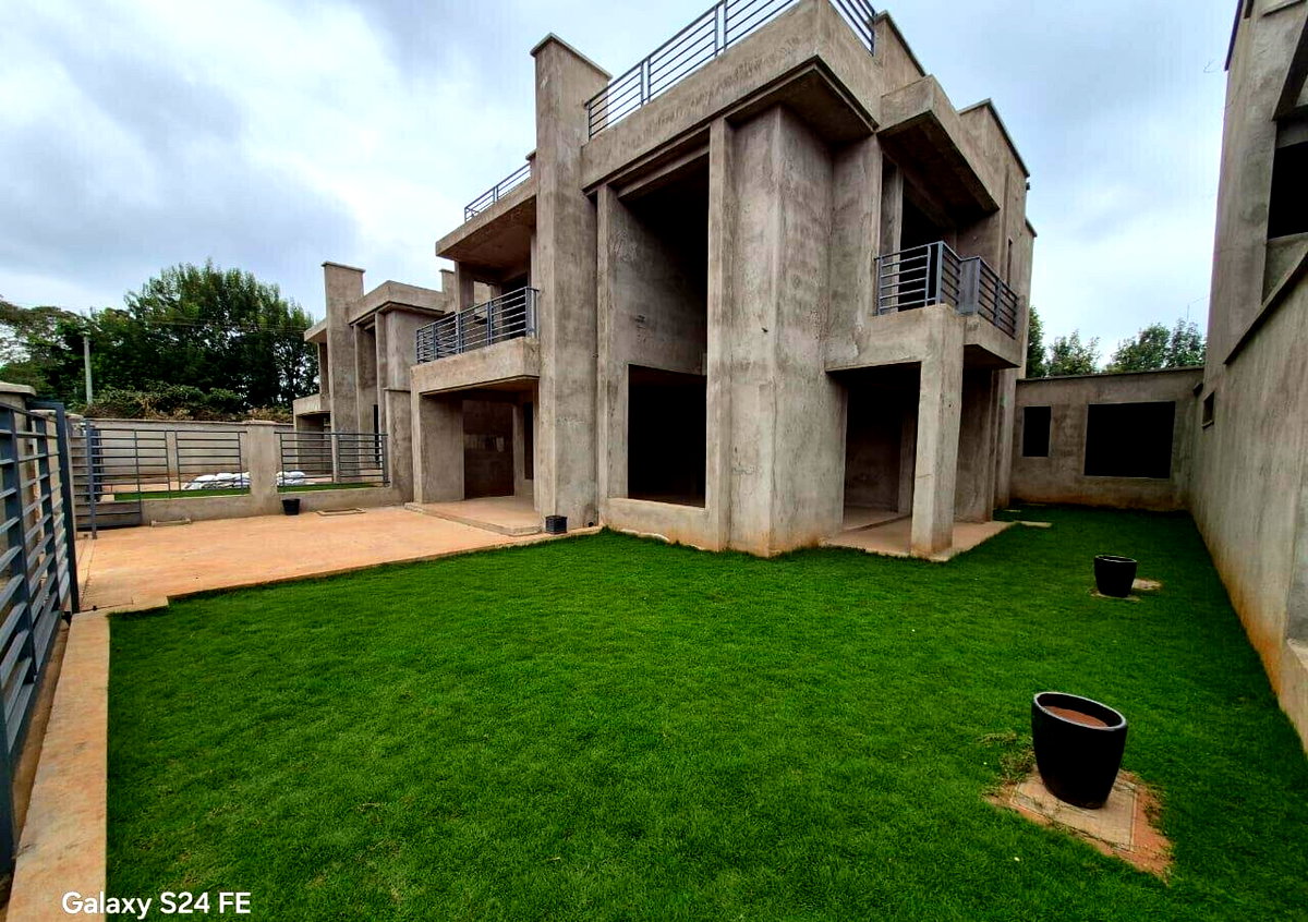 7-Unit Exclusive Gated Community Townhouse - Kikuyu