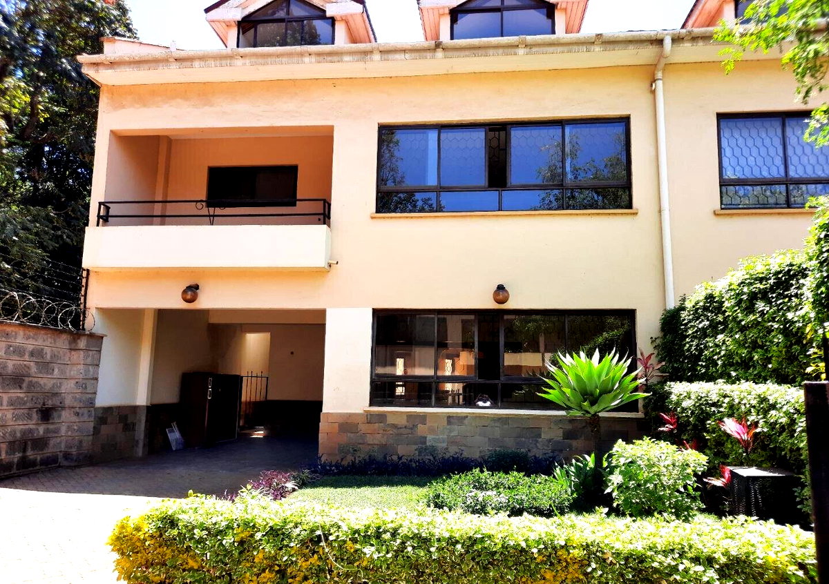 5-Ensuite Townhouse with DSQ & Flower Garden - Lavington