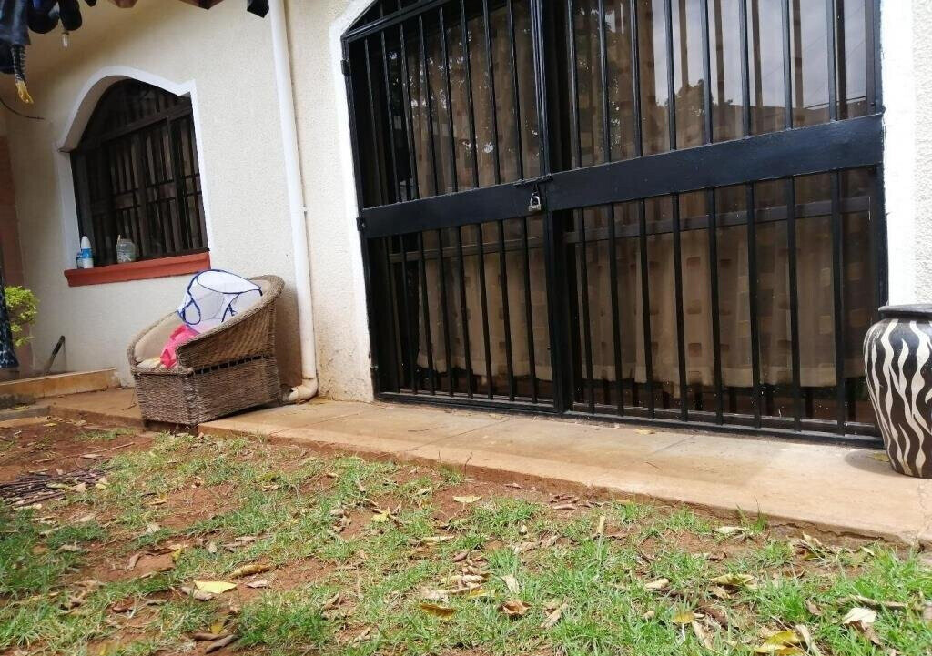 5-Ensuite Townhouse with DSQ & Private Garden - Lavington