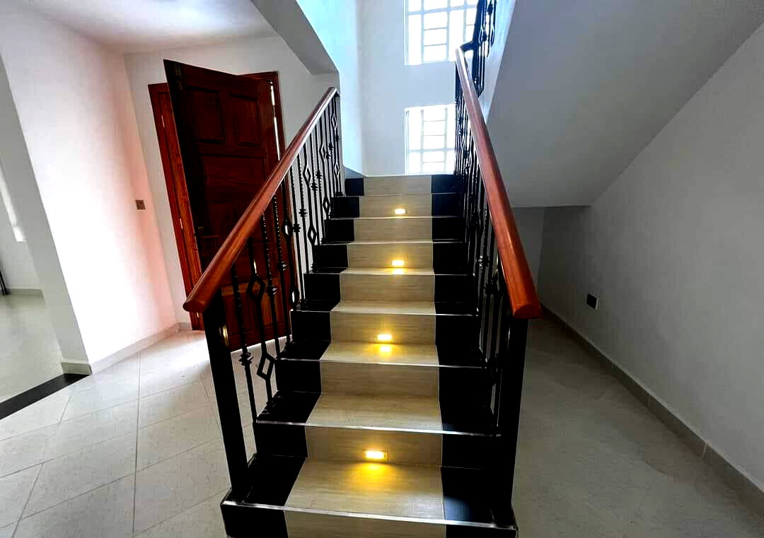 Garden Home with 4BR at KSh 120K