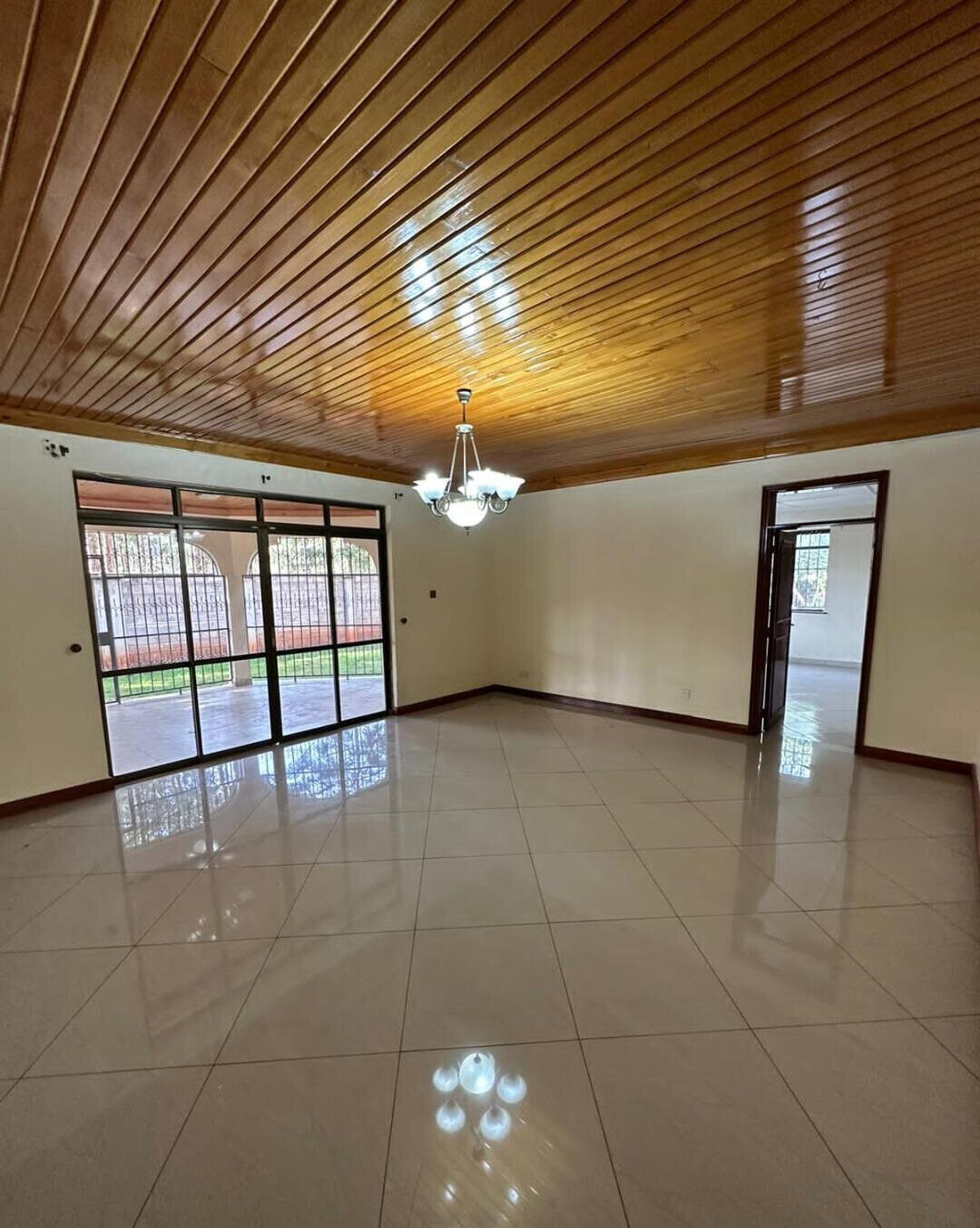 5-Bedroom Townhouse with Pool & Mature Garden – Karen
