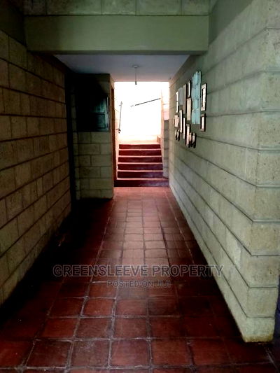 3bdrm Bungalow in Karen Karen for Rent - Image 7