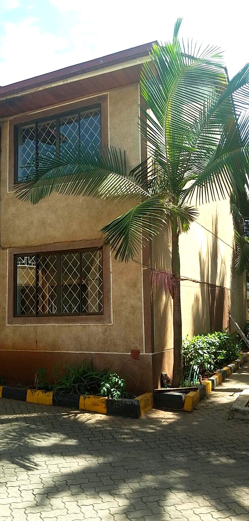 Executive 4BR Townhouse with DSQ in Kileleshwa - Nairobi