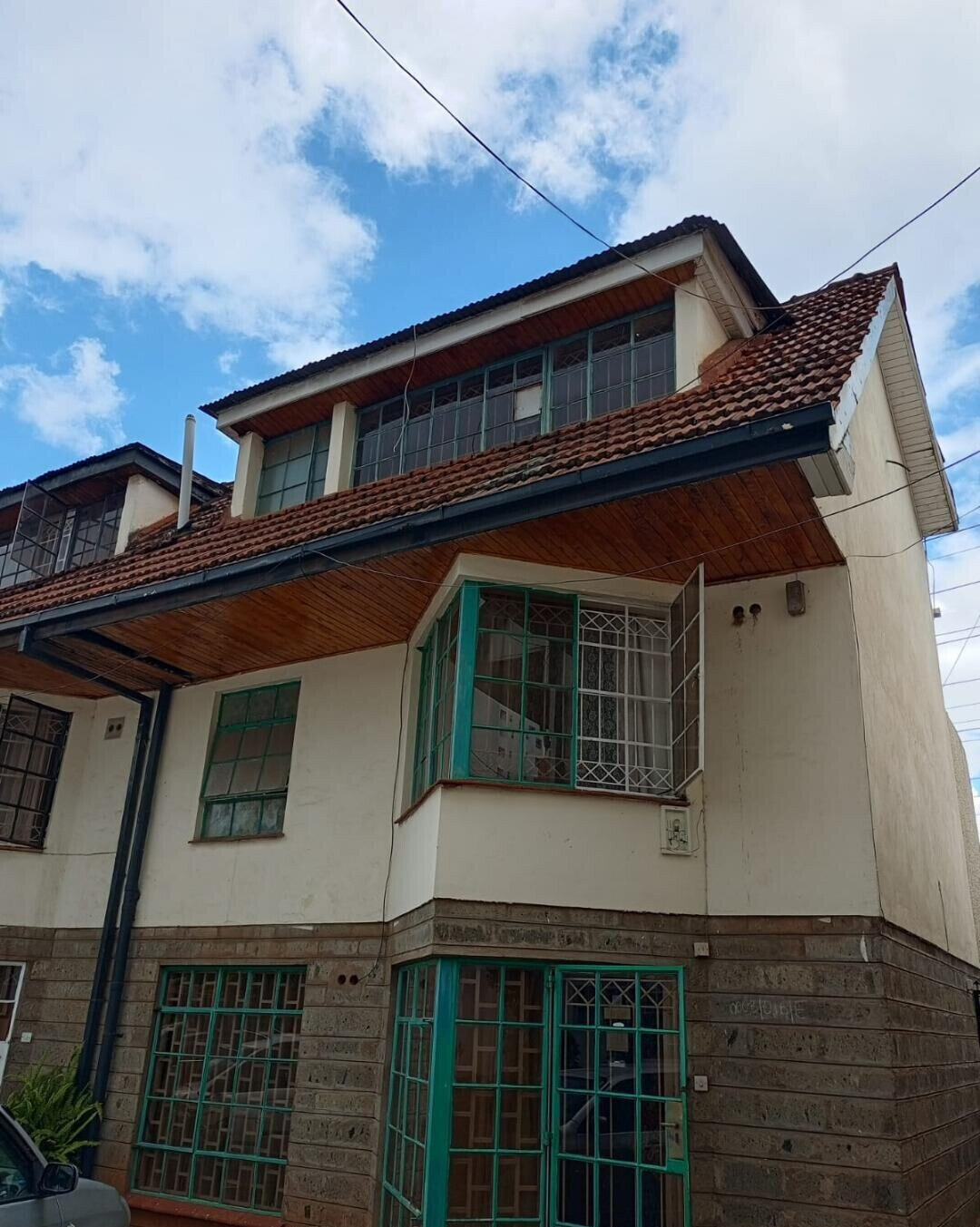 3-Level Master Ensuite Townhouse with DSQ - Parklands