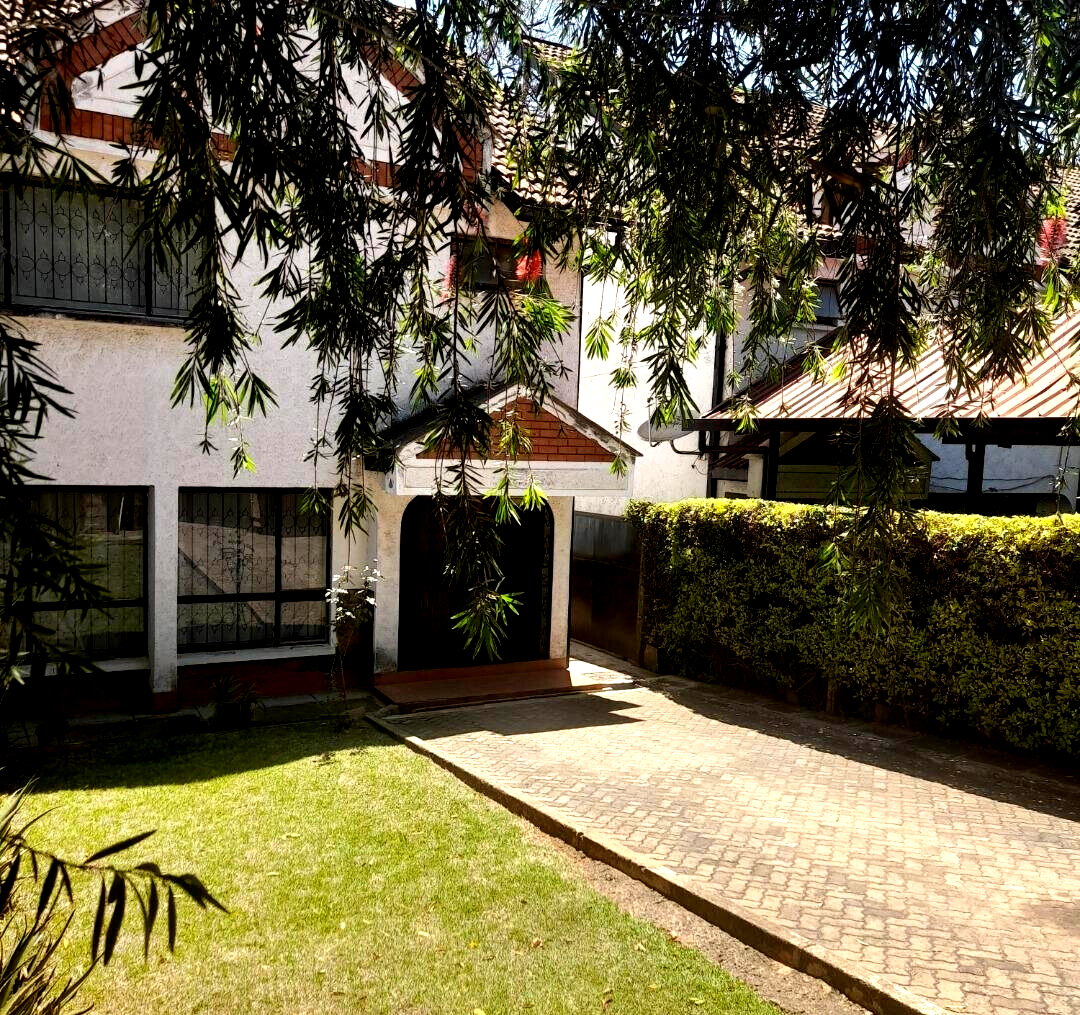 Distress Sale 4BR Maisonette with DSQ - Kileleshwa
