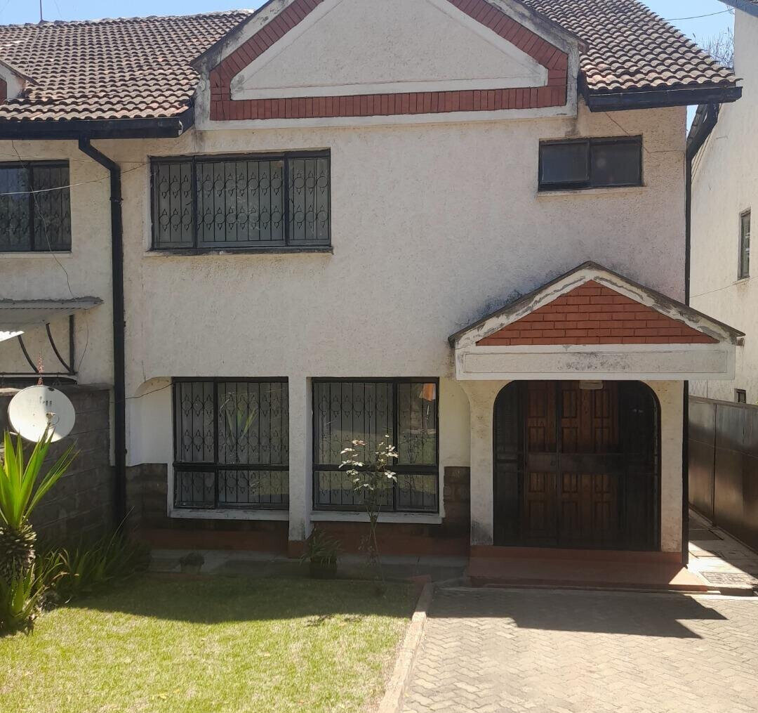 Distress Sale 4BR Maisonette with DSQ - Kileleshwa