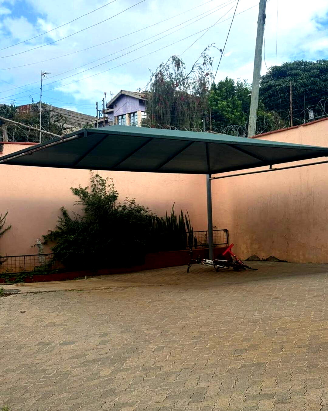 4BR Townhouse with Office & Poultry Houses - Kenyatta Road, Ruiru