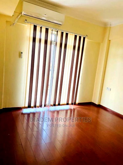 Office to Let - Image 3