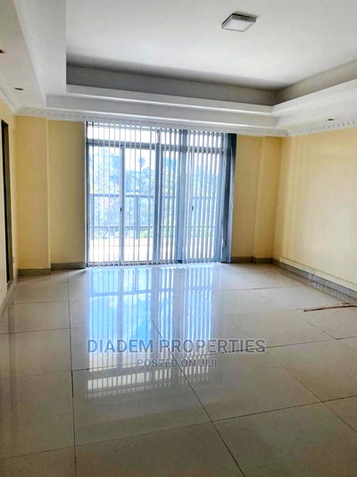 Office to Let - Image 1