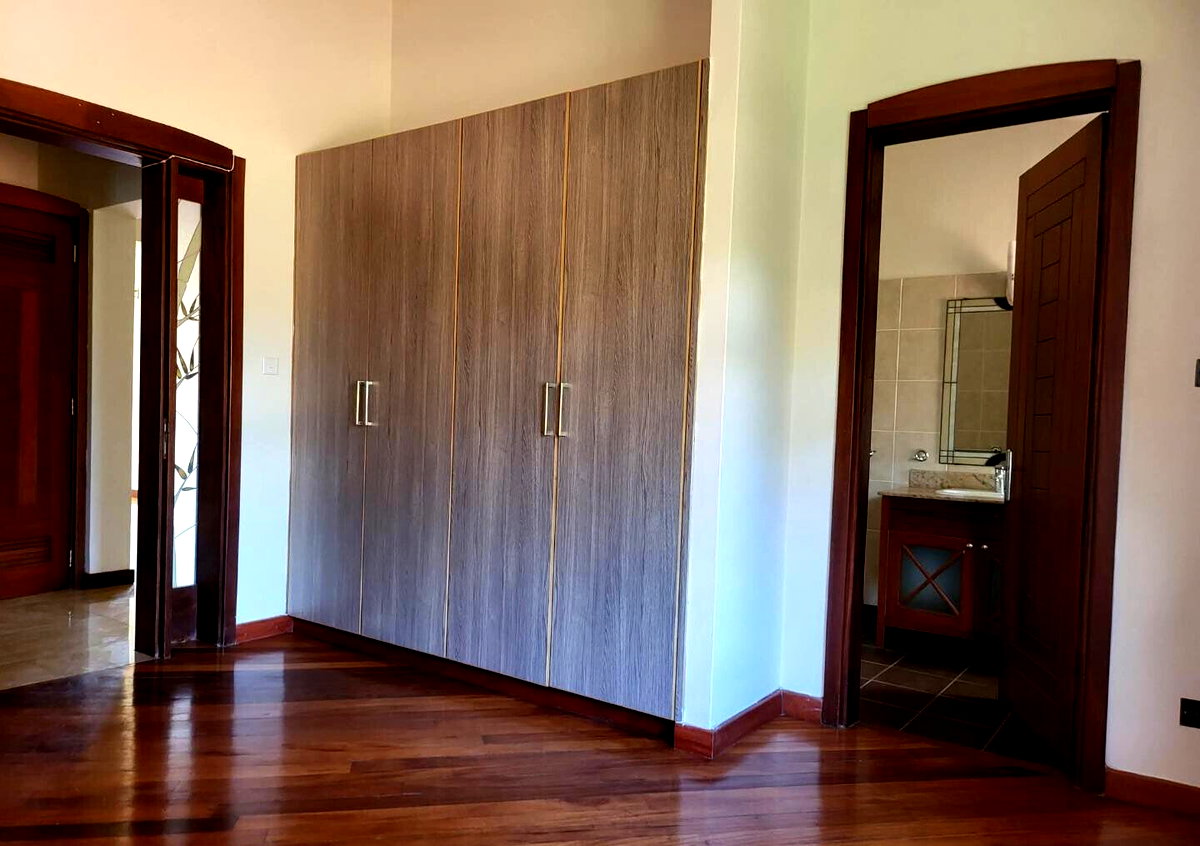 0.14 Acre 5BR Haven at KSh 570K