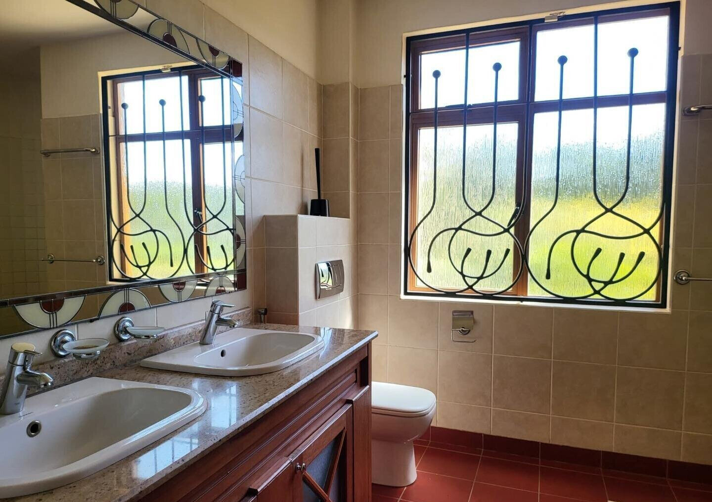 0.14 Acre 5BR Haven at KSh 570K