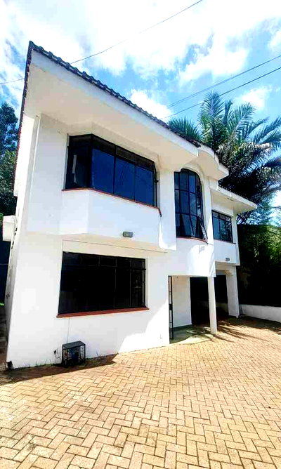 5BR Townhouse with Jacuzzi & DSQ - Riverside Drive