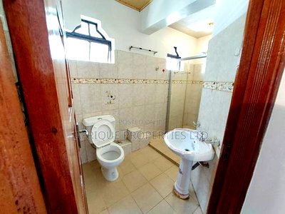 4bdrm Mansion in Safari Park, Thome for rent - Image 10