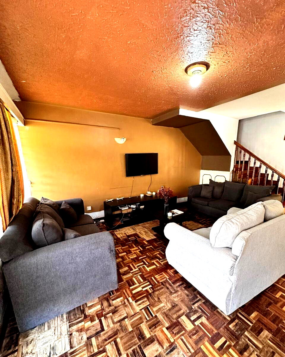 4-Bed Townhouse with Wooden Floors & DSQ – Karen