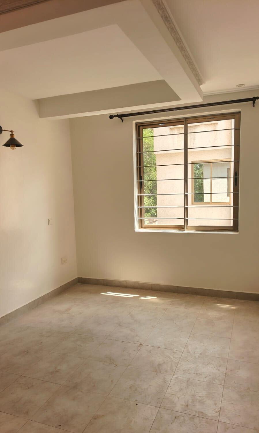 Garden Oasis with 4BR & Parking