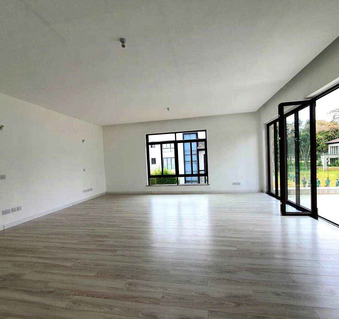5-Ensuite Townhouse with DSQ & Ololua Forest Views – Karen