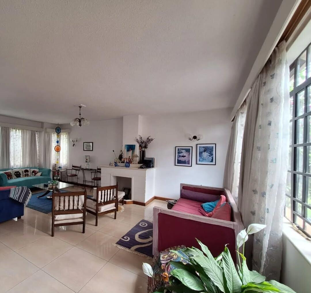 4-Ensuite Townhouse with Pool & Solar on Grevillea Grove - Westlands