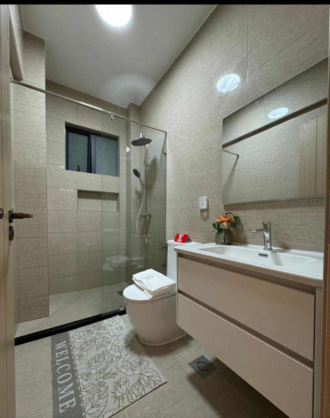 3BR All-Ensuite with Rooftop Pool & Gym - Kilimani