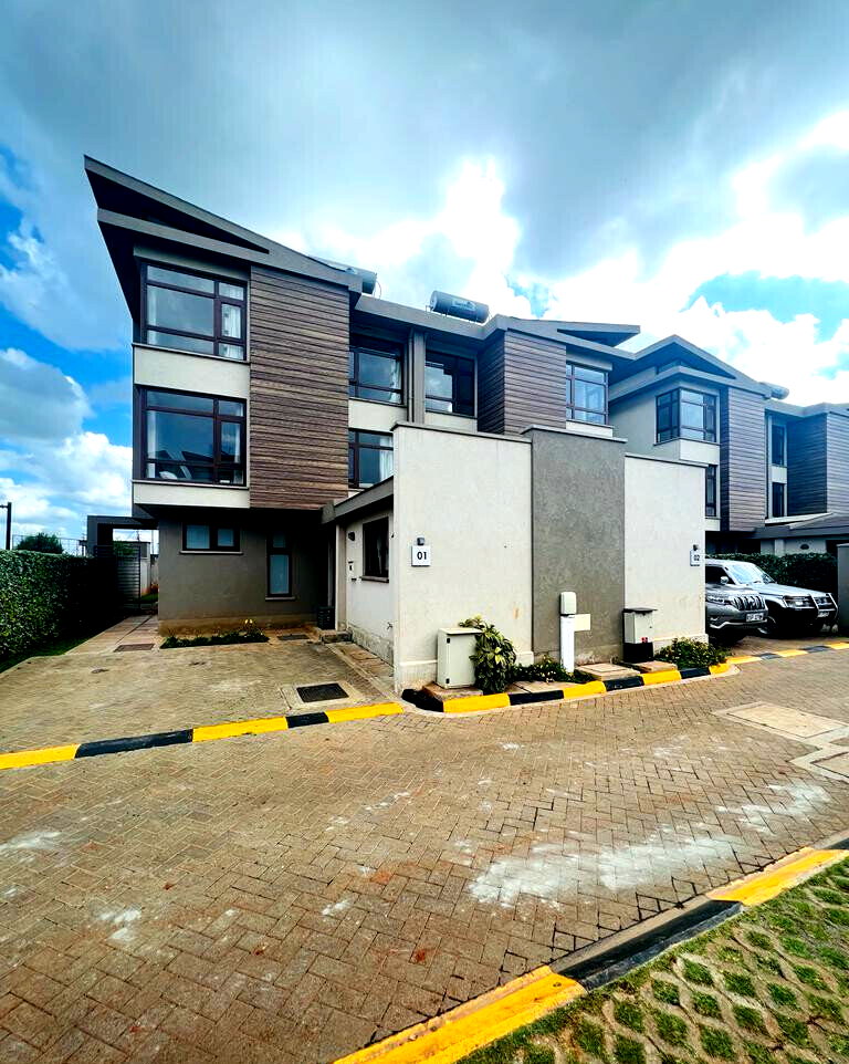 4BR Townhouse with Private Garden & Clubhouse – Langata