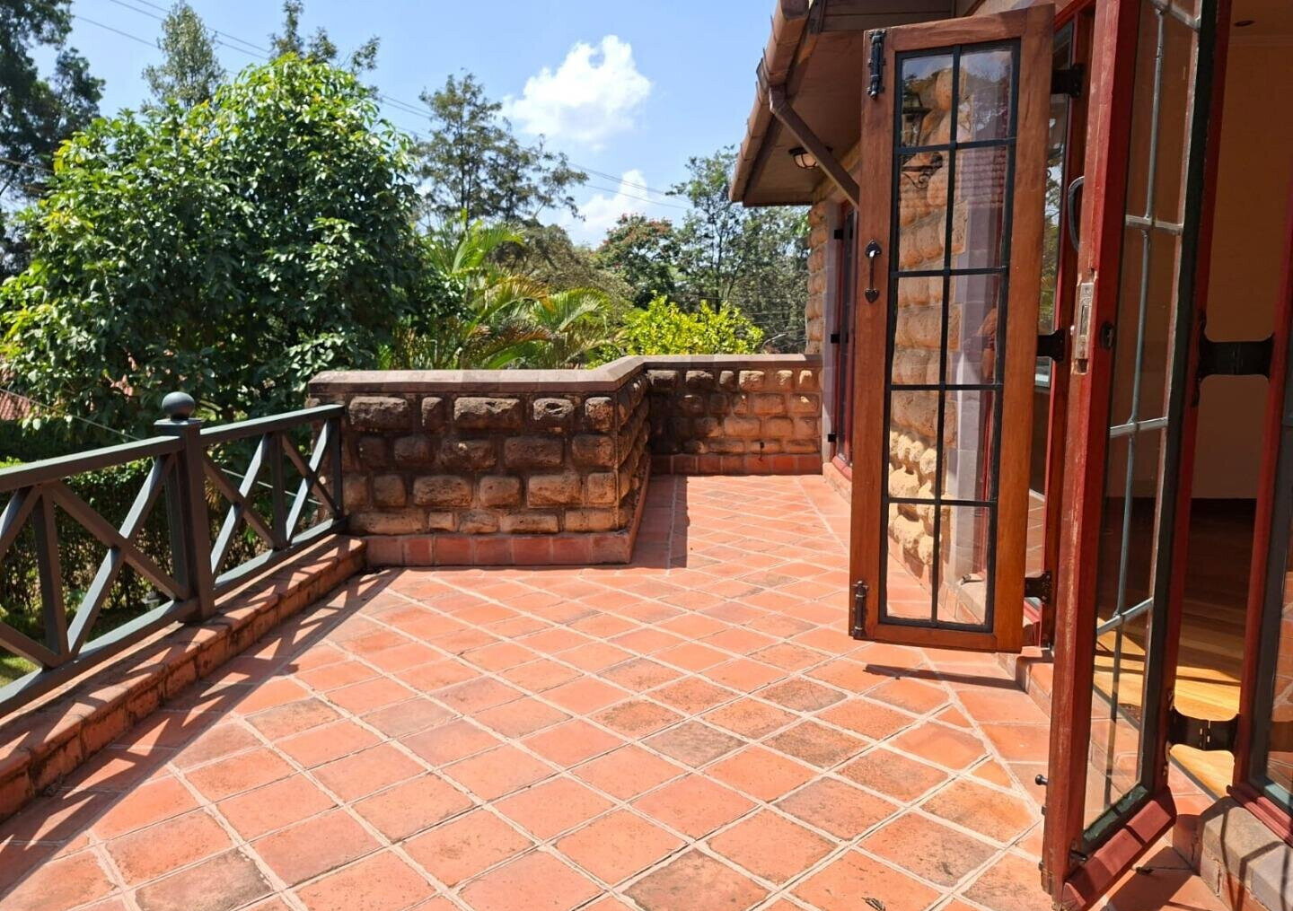 0.19 Acre Townhouse in Ridgeways