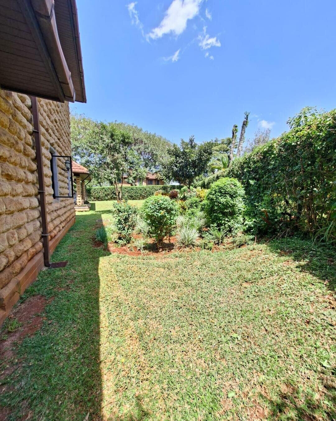 0.19 Acre Townhouse in Ridgeways