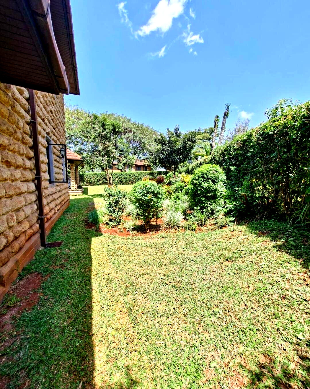 0.19 Acre Townhouse in Ridgeways