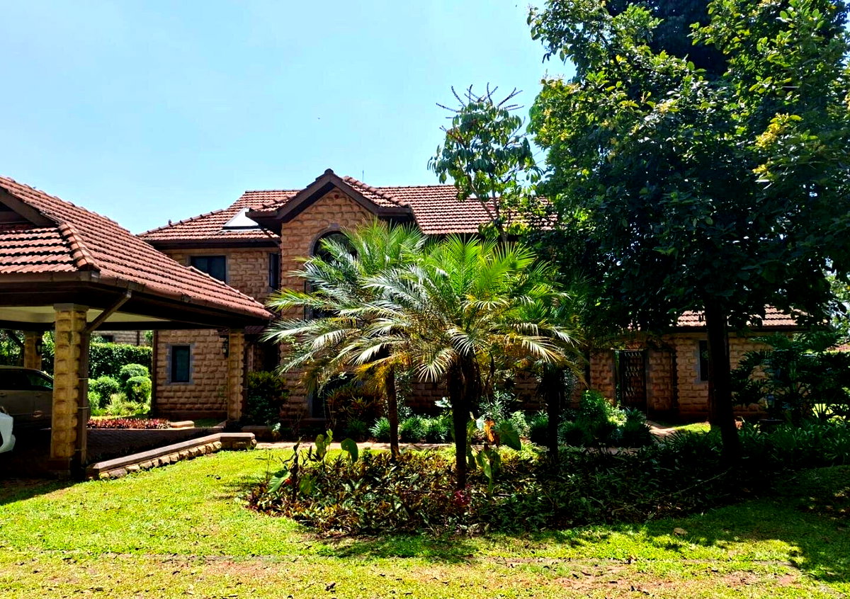 0.19 Acre Townhouse in Ridgeways