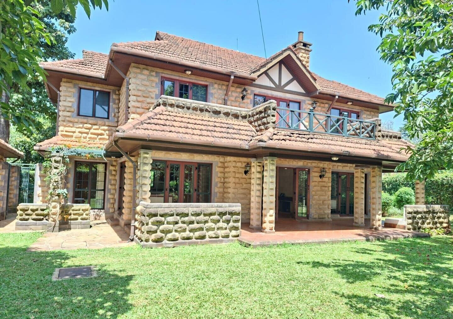 0.19 Acre Townhouse in Ridgeways
