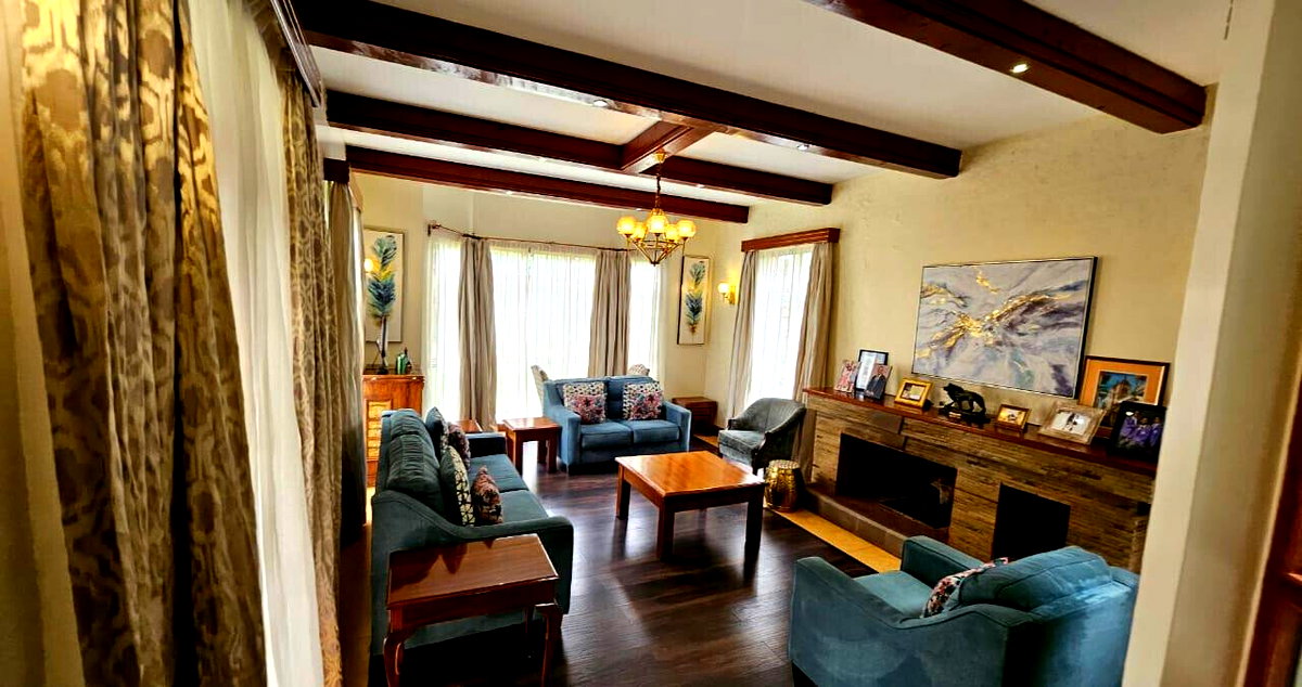 5BR Townhouse with Indoor-Outdoor Flow & DSQ - Runda