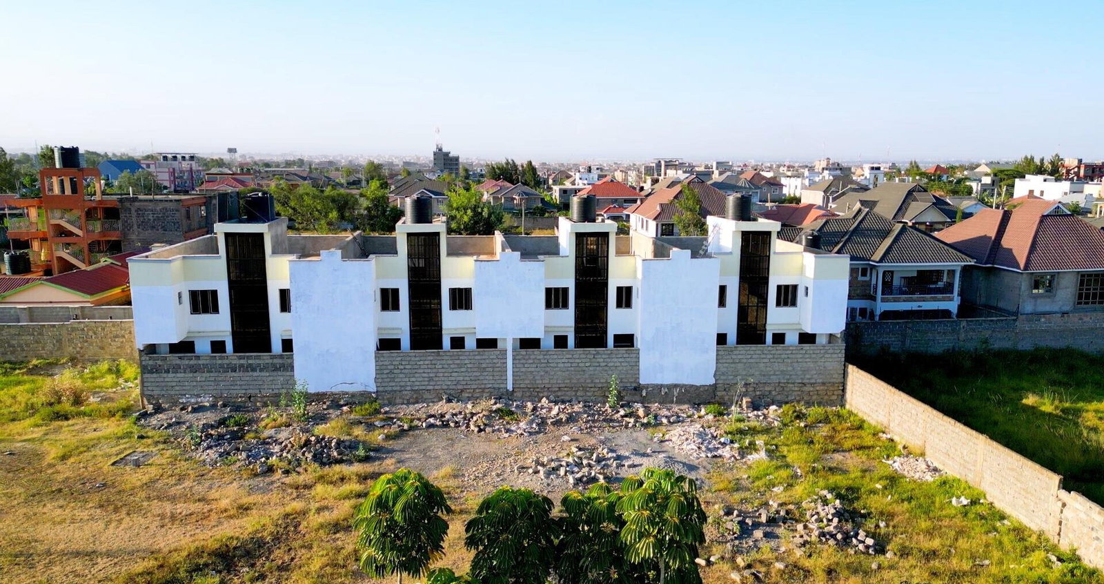 5BR All-Ensuite Flat Roof Townhouse in Gated Community - Utawala