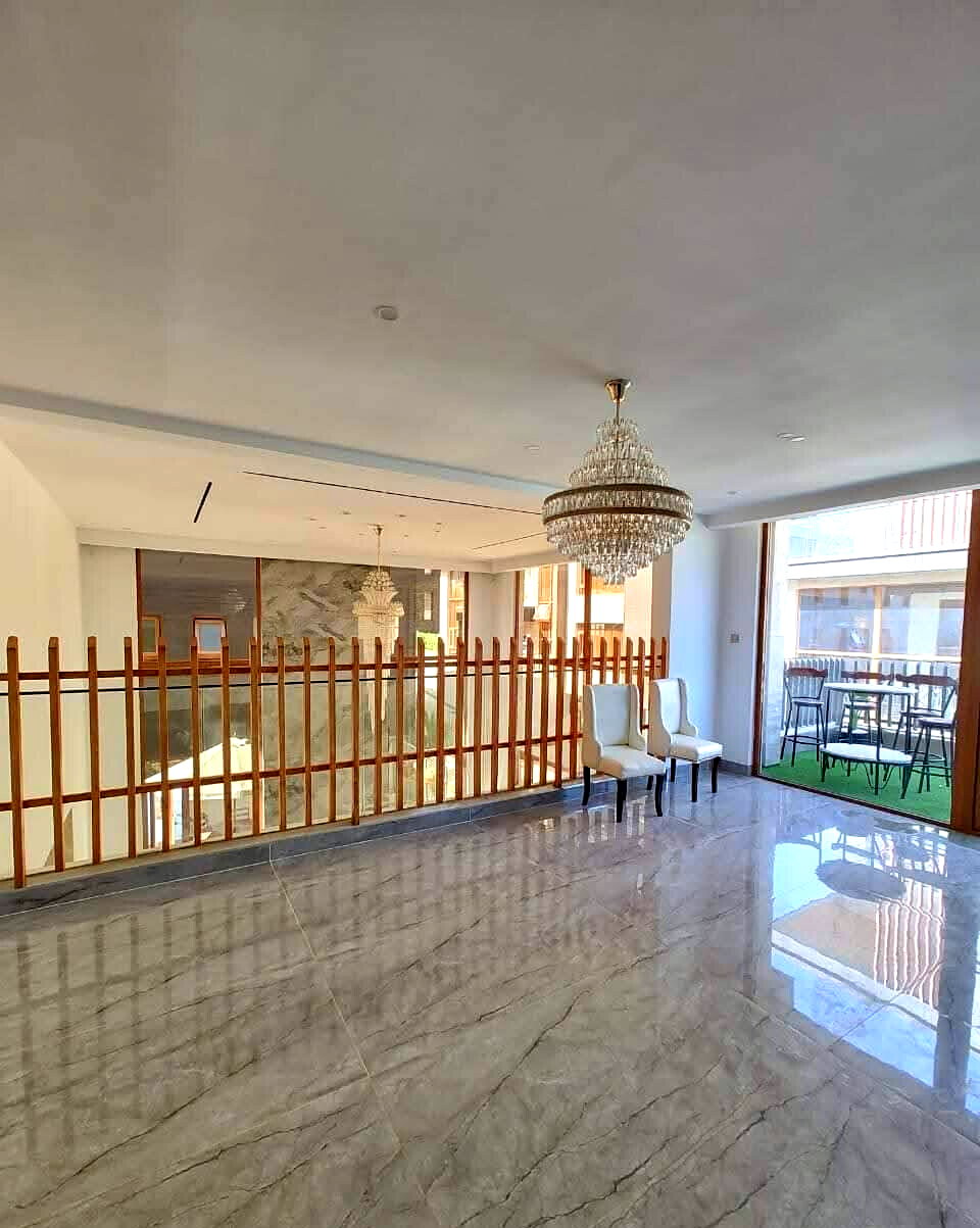 6-Ensuite Townhouse with Rooftop Terrace & Gym - Lavington