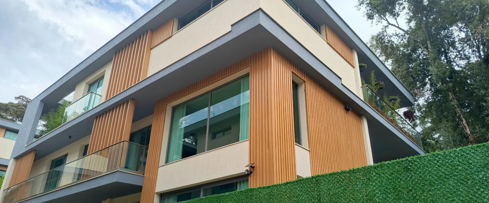 Custom-Designed 5BR Villa with Double-Height Ceilings - Lavington