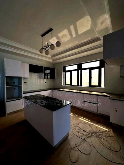 4bdrm House in Runda for sale - Image 5