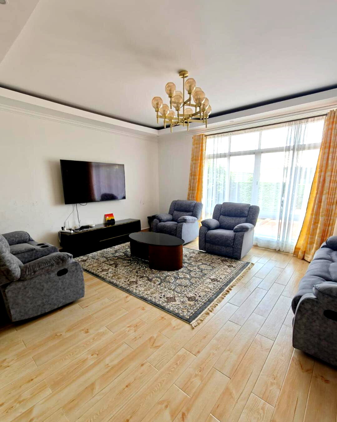 4BR Townhouse with Pool, Gym & DSQ - Kitengela