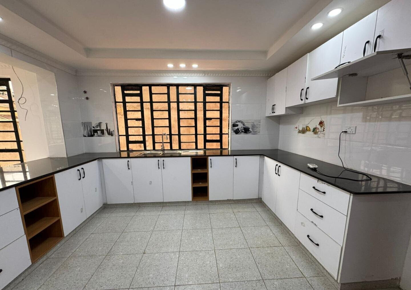 4BR Flat Roof Villa with Servants Quarter - Membley, Ruiru