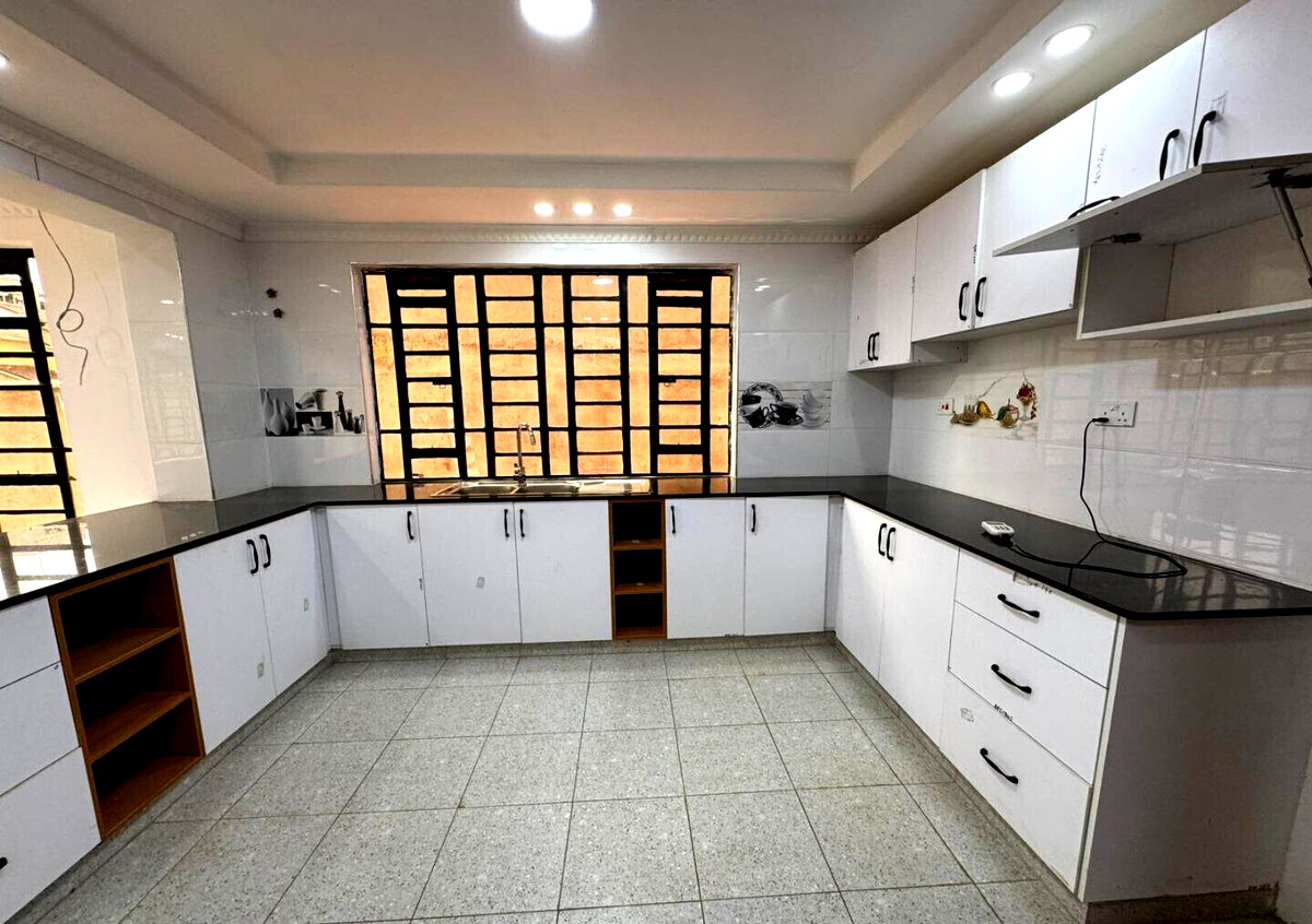 4BR Flat Roof Villa with Servants Quarter - Membley, Ruiru
