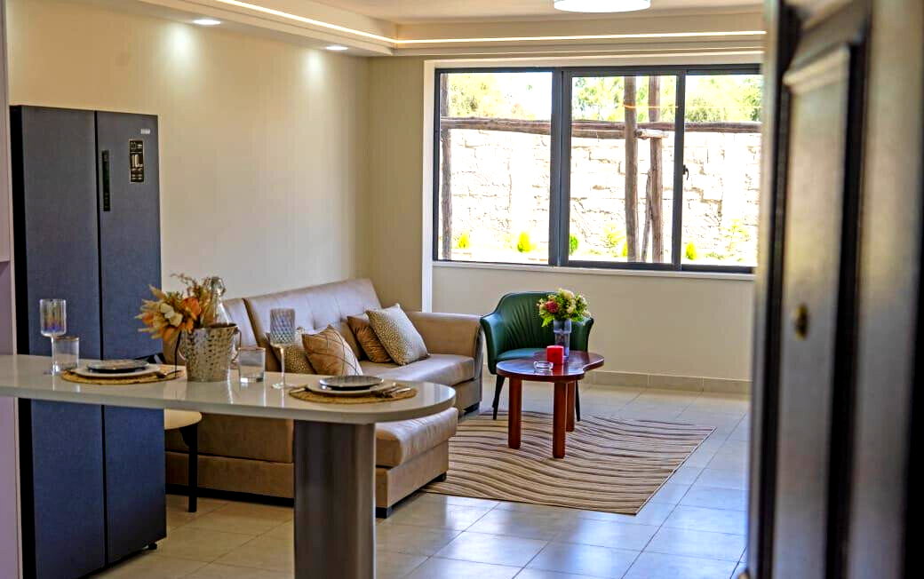 2BR Apartment with Pool & Mall Access - Kitengela's Gated Gem