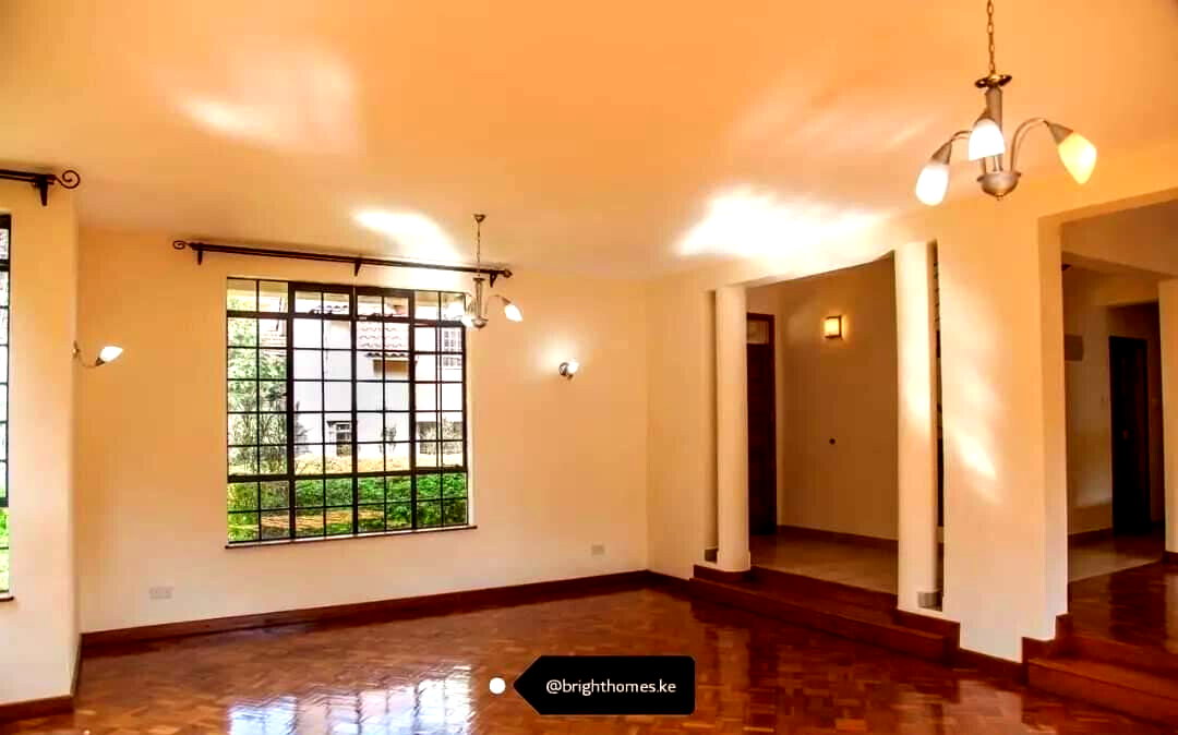 4-Ensuite Townhouse with Fireplace & Private Garden - Lavington