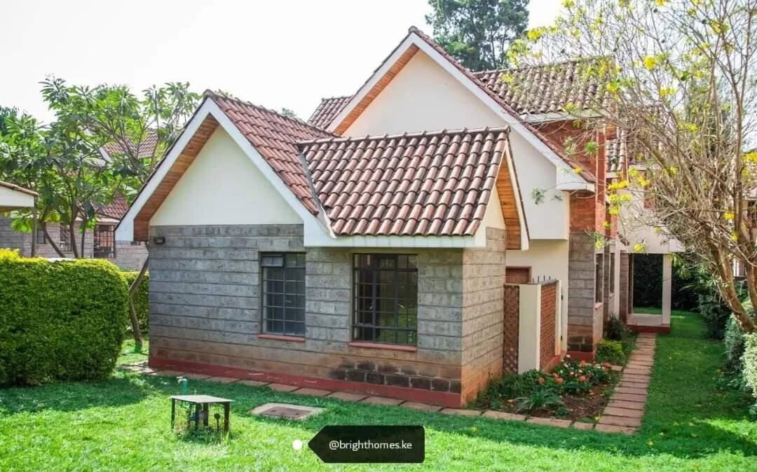 4-Ensuite Townhouse with Fireplace & Private Garden - Lavington