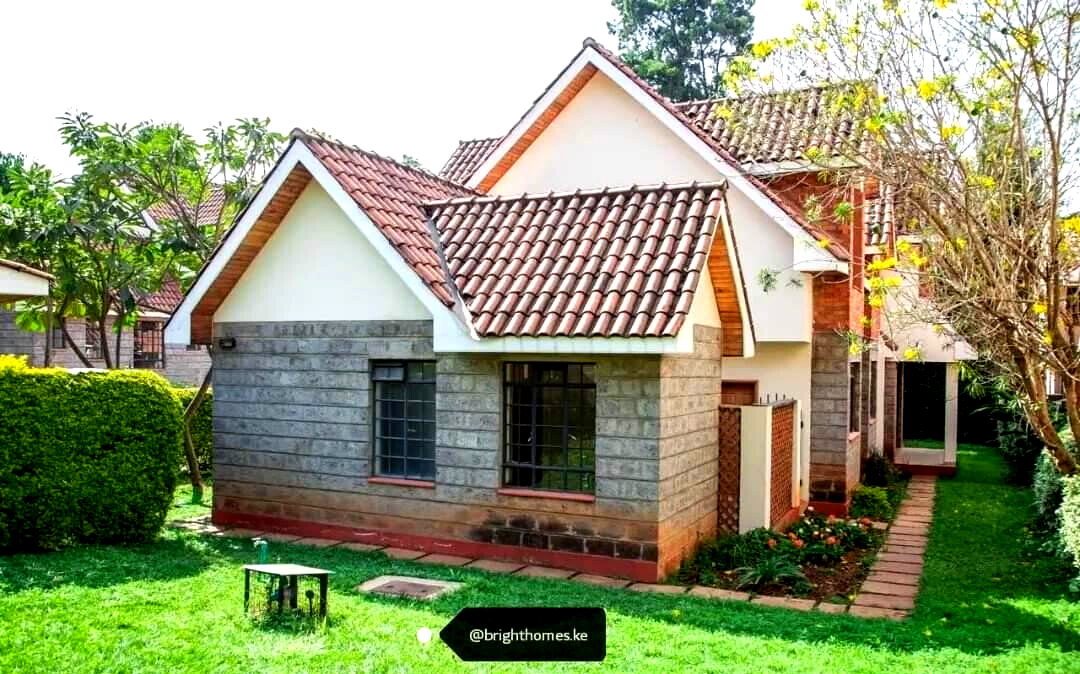 4-Ensuite Townhouse with Fireplace & Private Garden - Lavington