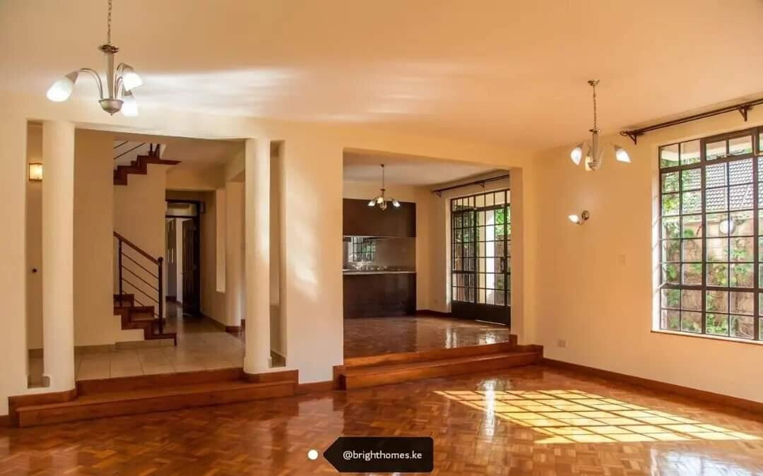 4-Ensuite Townhouse with Fireplace & Private Garden - Lavington