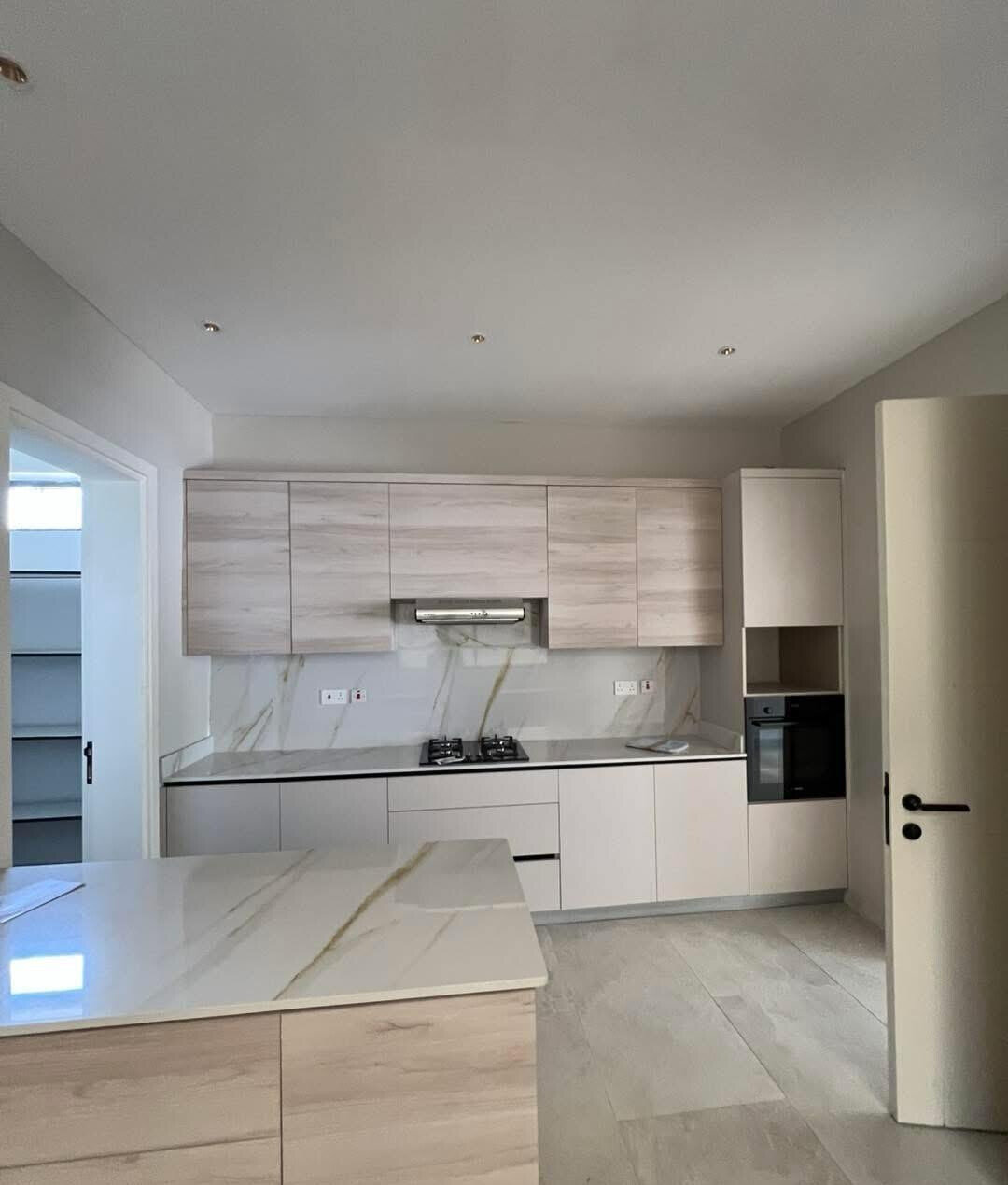 Brand-New 5BR Townhouse with DSQ & Rooftop Terrace - Lavington